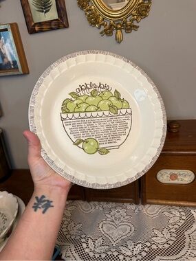 Vintage Apple Pie Ceramic Pie Plate with Green Apple Design